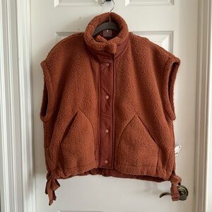 Free People Movement n/w tags Scout It Out fleece vest Size XS